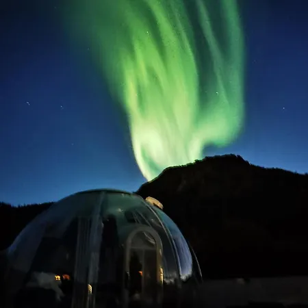 Banpim Aroradome And Jacusszy Luxury tent